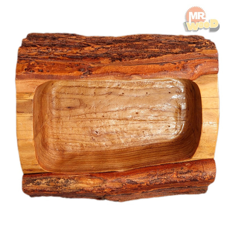 handmade-wooden-fruit-bowl-with-legs-masterwood.jpg