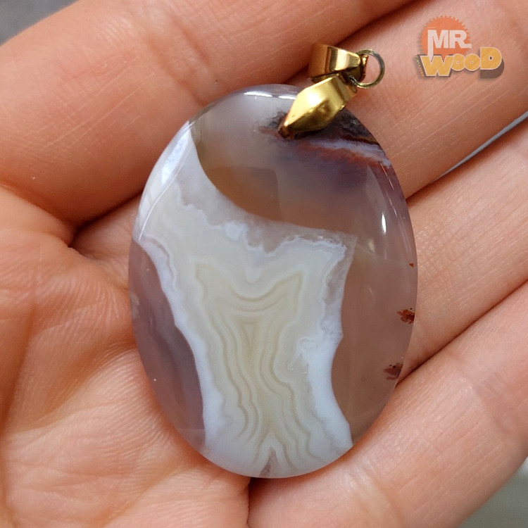 3.5x2.5cm Dendritic Suleimani Agate pendant with gold bail, natural oval cabochon