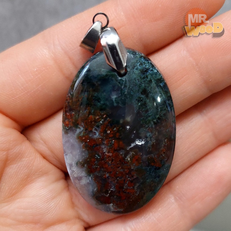 Oval Shajar agate necklace with deep forest inclusion and mirror polish finish