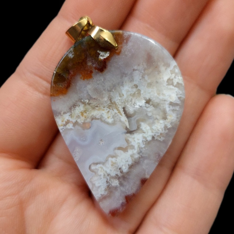 4.5x3 cm teardrop agate gemstone from Khorasan with glossy finish