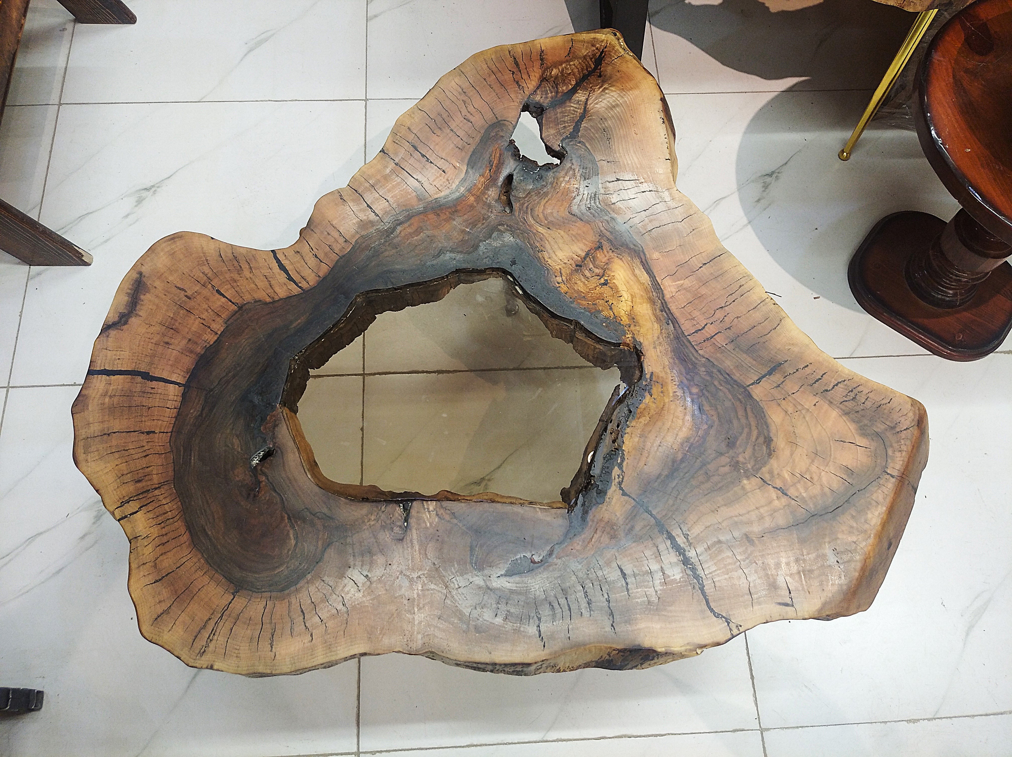میز روستیک جلو مبلی چوبی سایز بزرگ 90x100 سانت | چوب گردو کهنسال بی نظیر با پوشش ضدآب | دکوراتیو شیک و مدرن